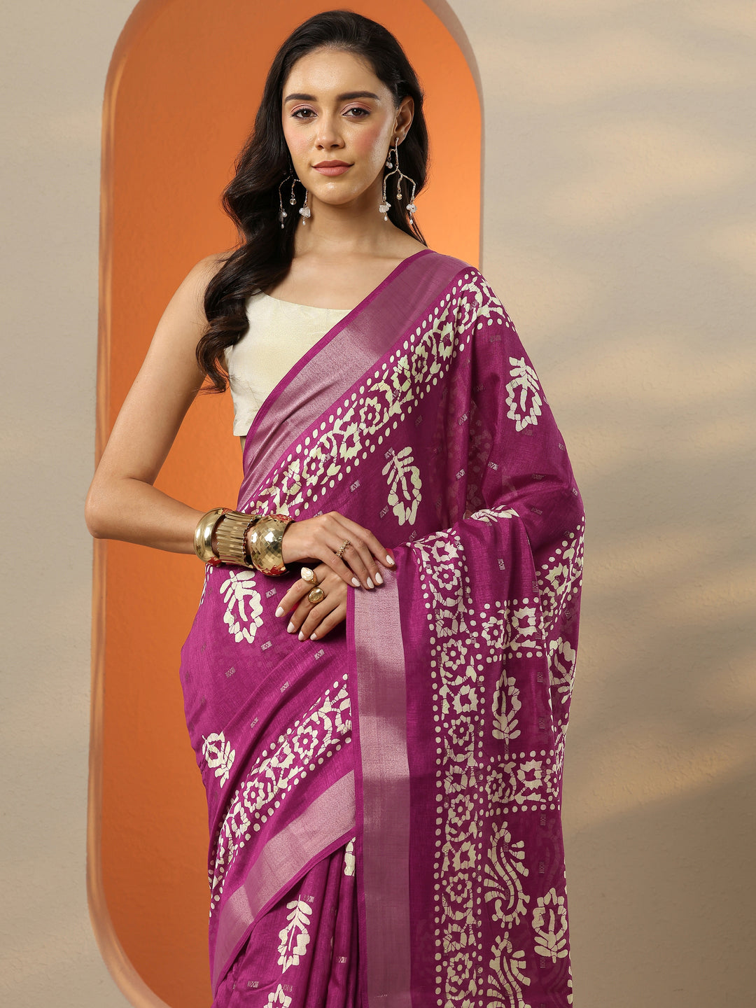  Magenta Printed Silk Blend Saree With Unstitched Blouse Piece 