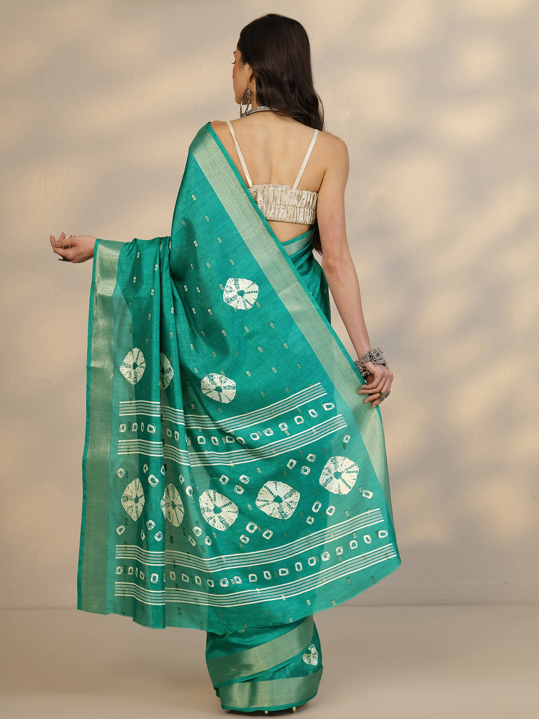  Green Printed Silk Blend Saree With Unstitched Blouse Piece 