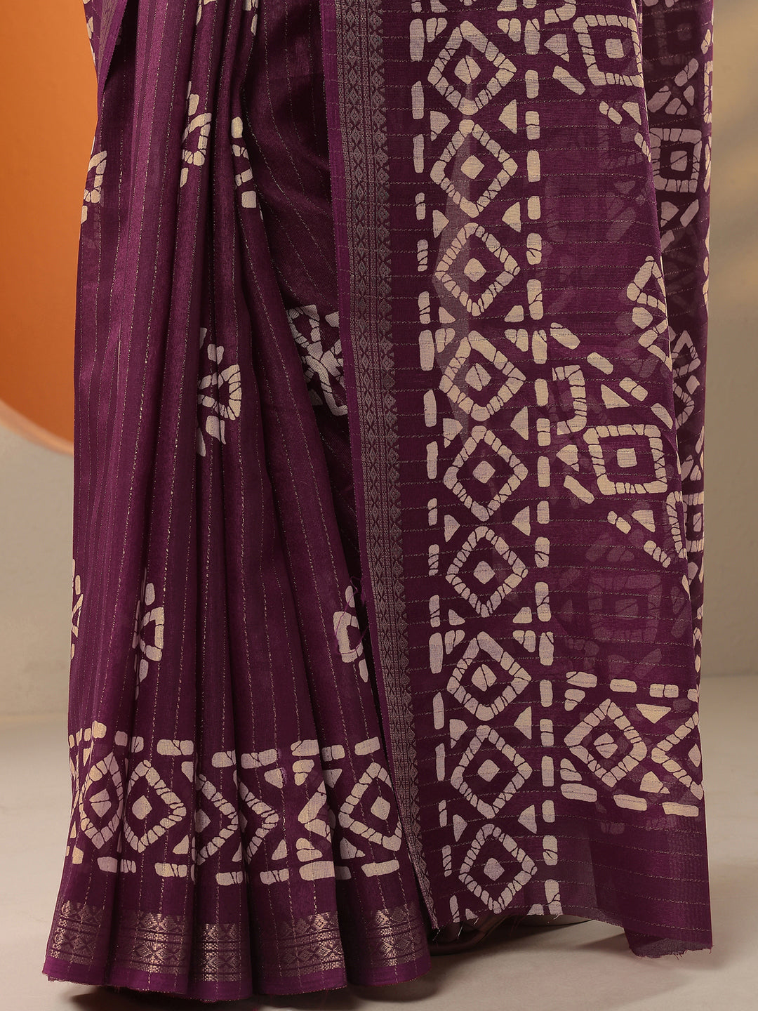  Maroon Printed Silk Blend Saree With Unstitched Blouse Piece 
