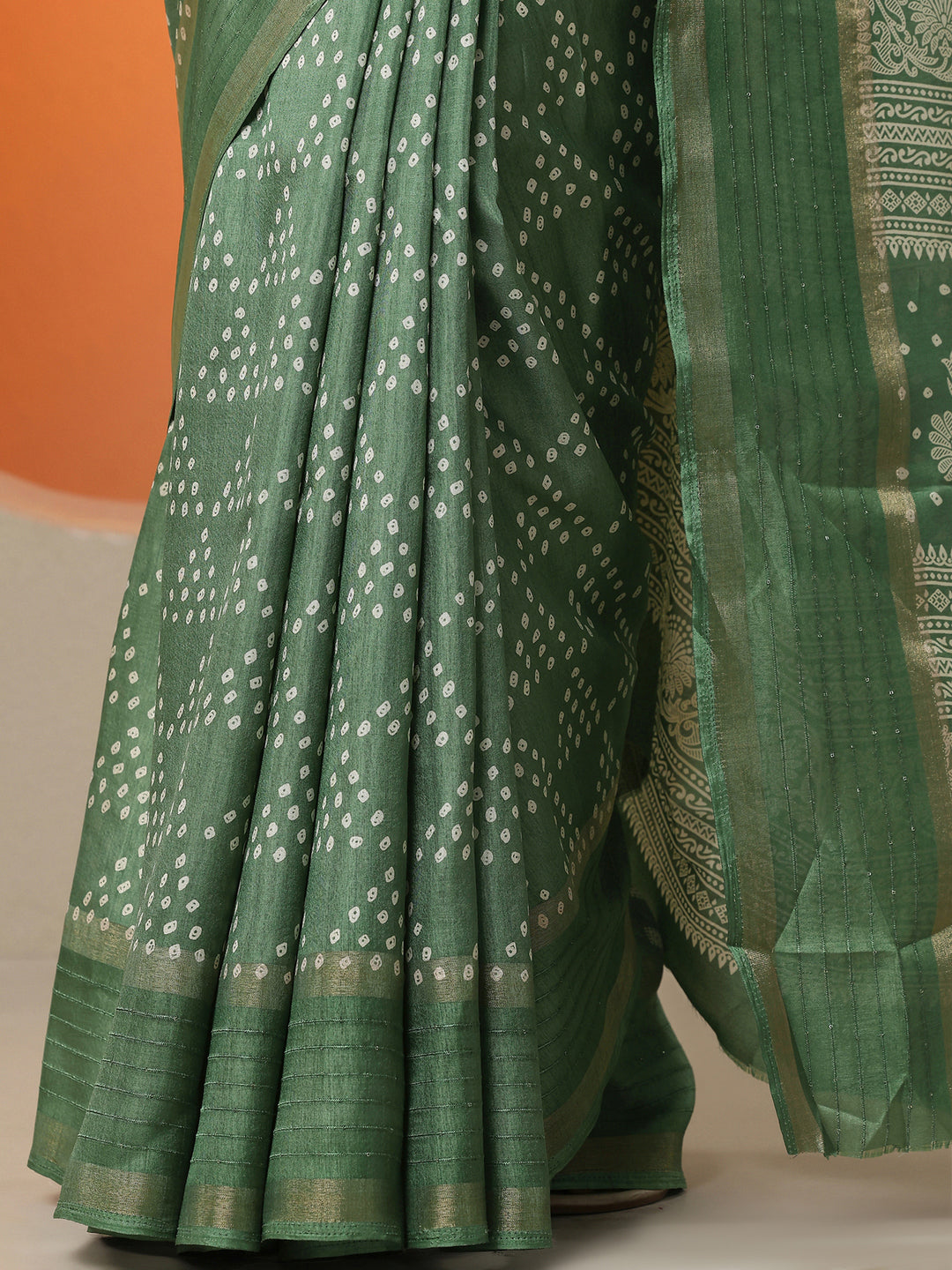  Green Bandhani Printed Silk Blend Saree With Unstitched Blouse Piece 