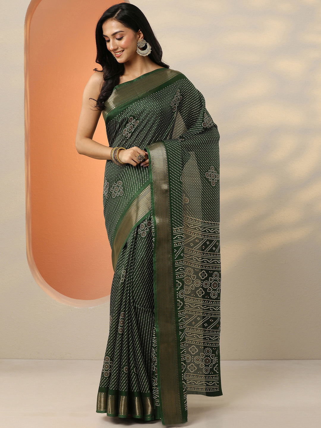  Green Bandhani Printed Silk Blend Saree With Unstitched Blouse Piece 