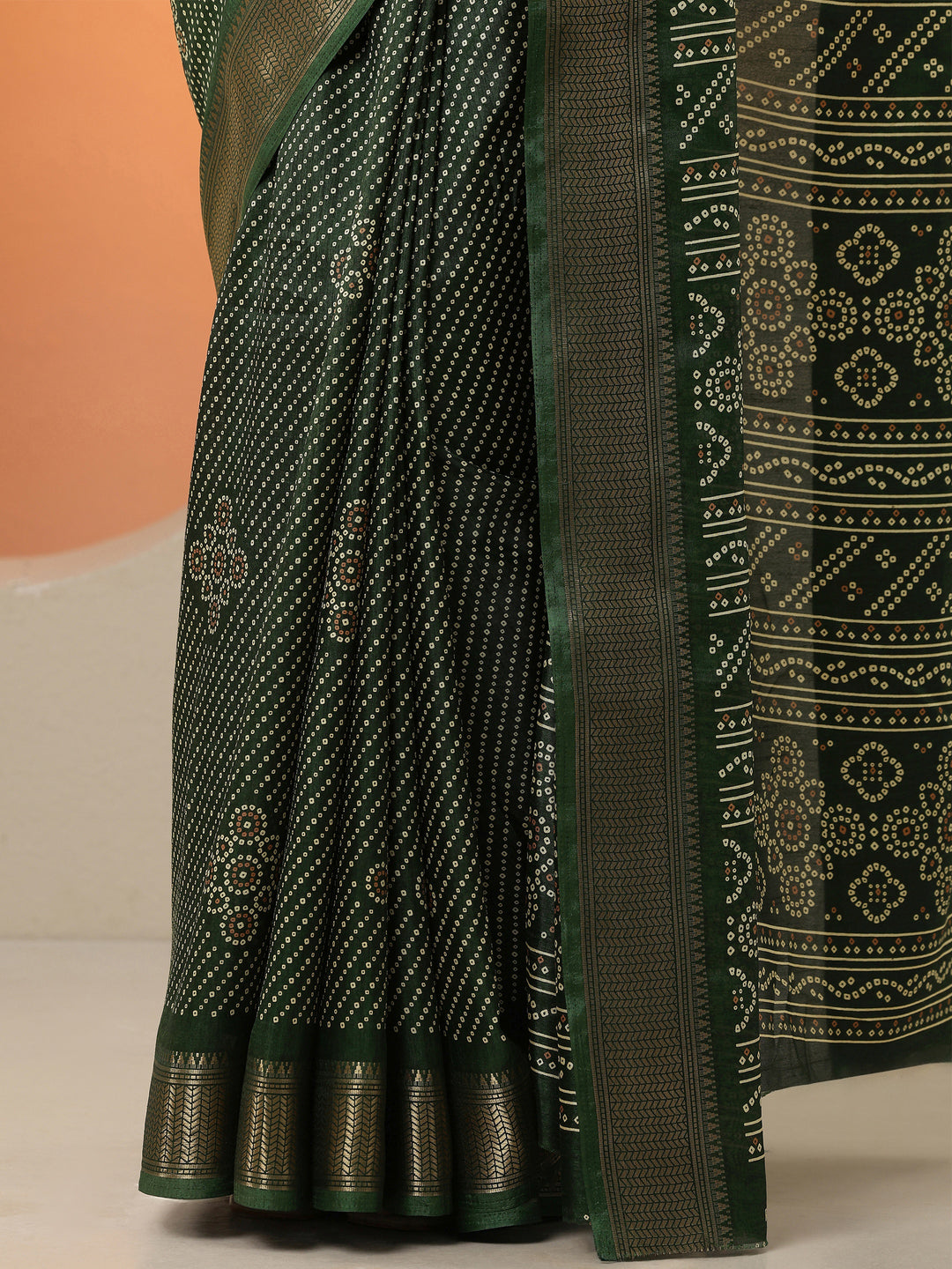  Green Bandhani Printed Silk Blend Saree With Unstitched Blouse Piece 