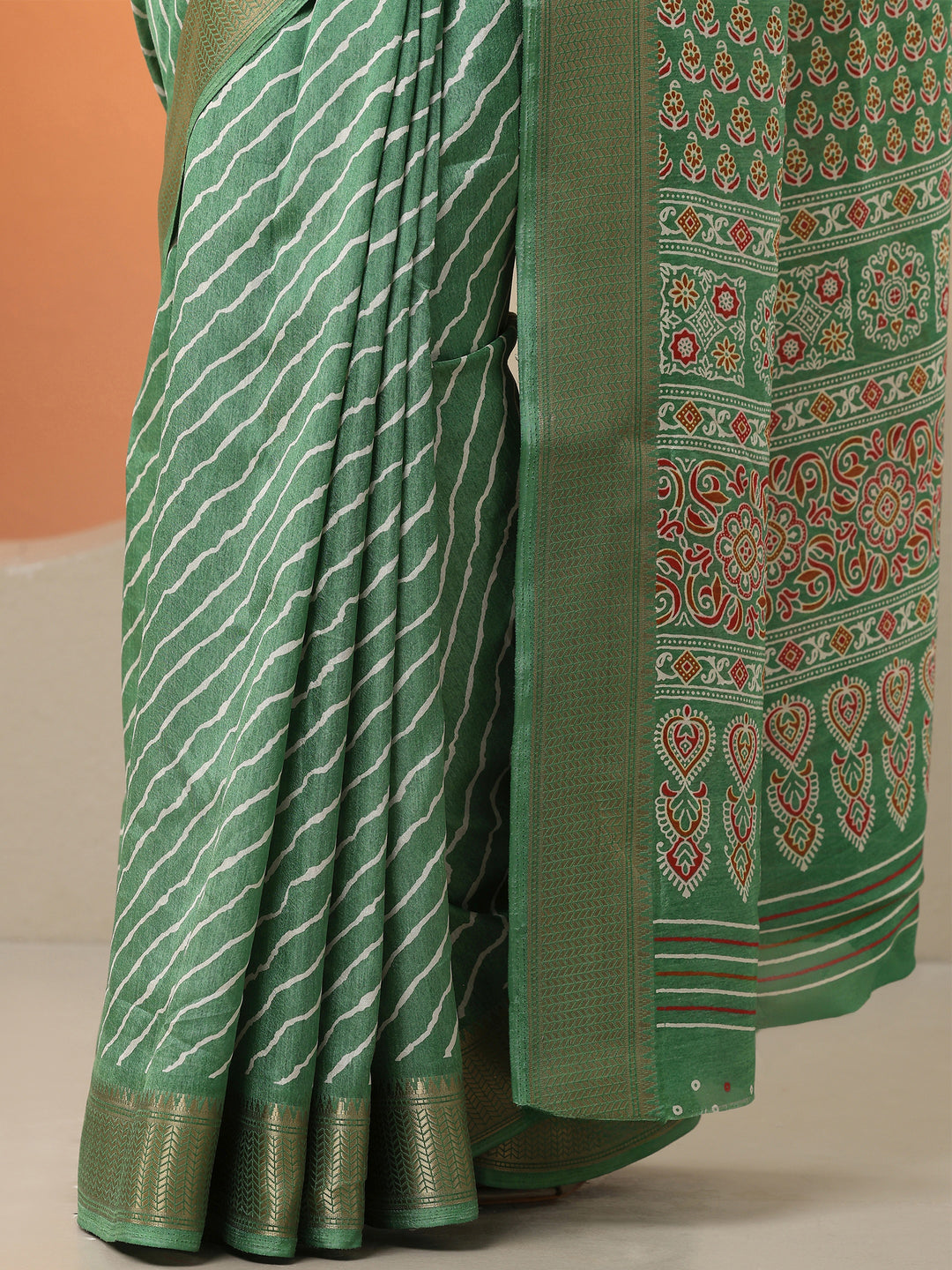  Green Leheriya Printed Silk Blend Saree With Unstitched Blouse Piece 