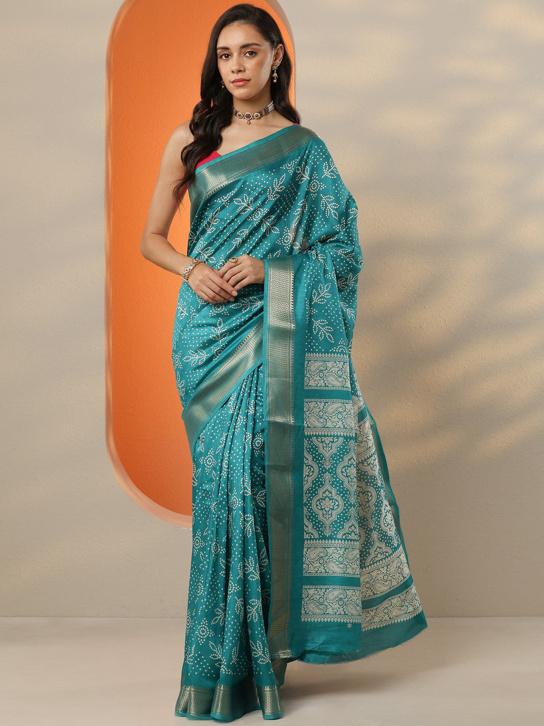  Green Bandhani Printed Silk Blend Saree With Unstitched Blouse Piece 