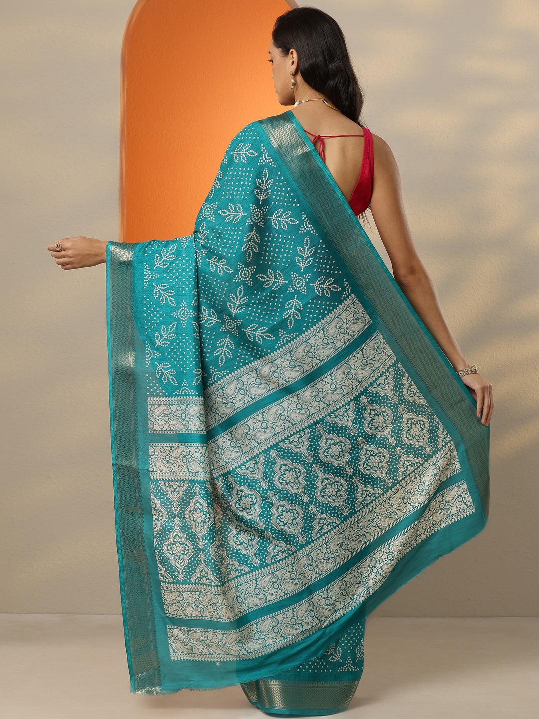  Green Bandhani Printed Silk Blend Saree With Unstitched Blouse Piece 
