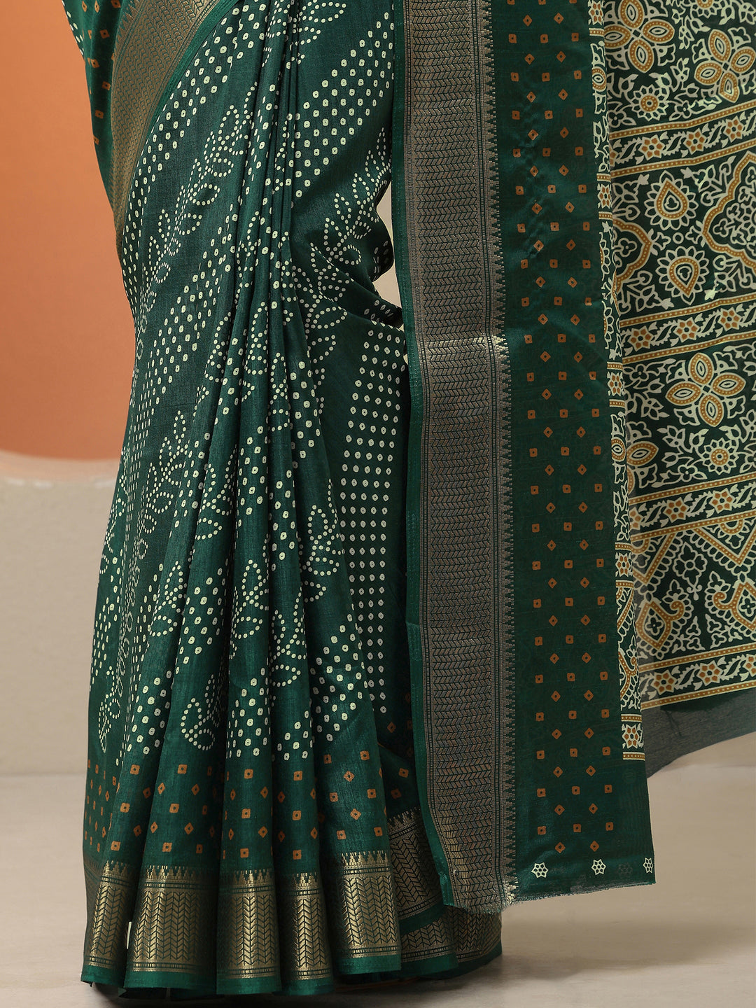  Green Bandhani Printed Silk Blend Saree With Unstitched Blouse Piece 