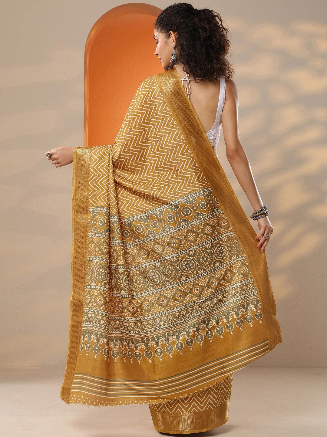  Mustard Leheriya Printed Silk Blend Saree With Unstitched Blouse Piece 