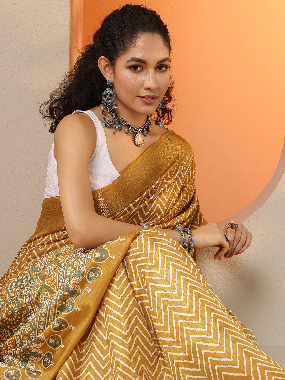  Mustard Leheriya Printed Silk Blend Saree With Unstitched Blouse Piece 