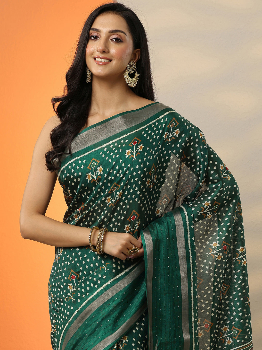 Green Printed Silk Blend Saree With Unstitched Blouse Piece