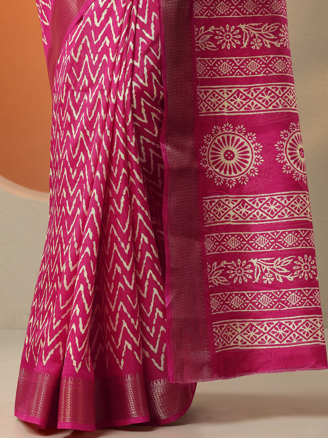  Pink Leheriya Printed Silk Blend Saree With Unstitched Blouse Piece 