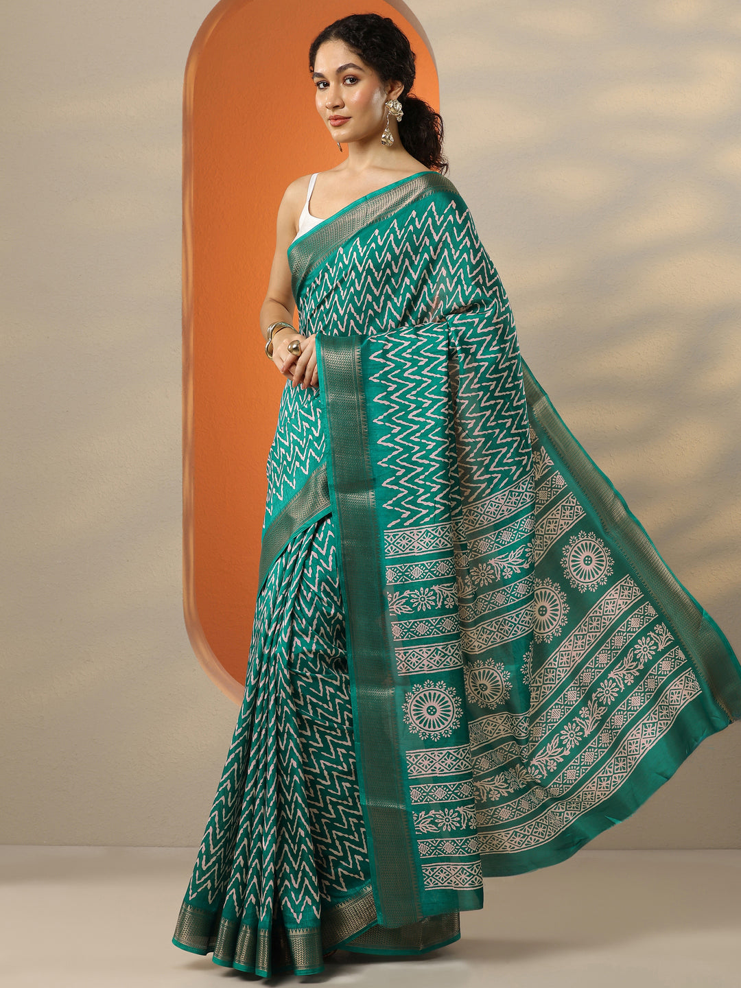  Green Leheriya Printed Silk Blend Saree With Unstitched Blouse Piece 
