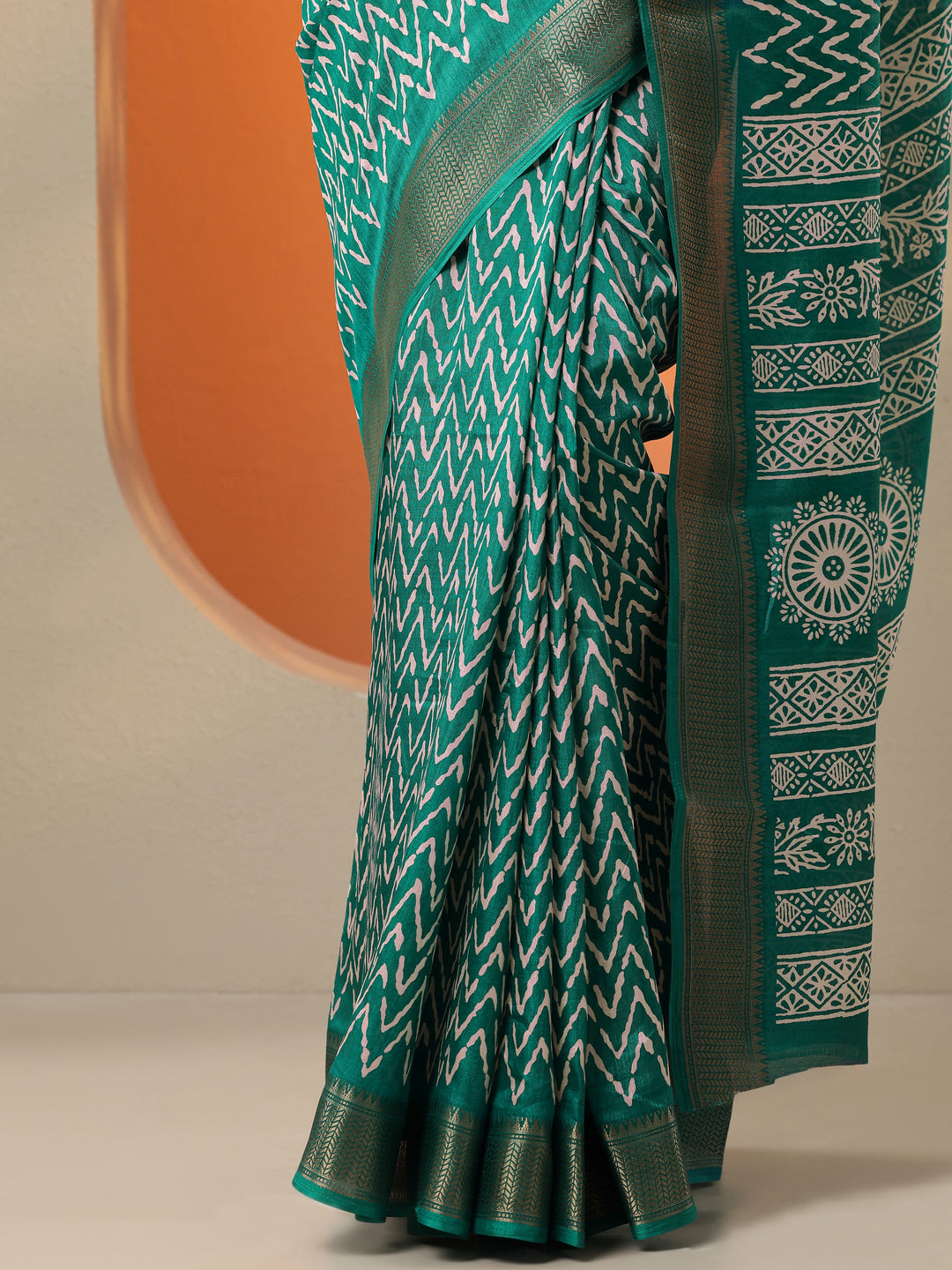  Green Leheriya Printed Silk Blend Saree With Unstitched Blouse Piece 