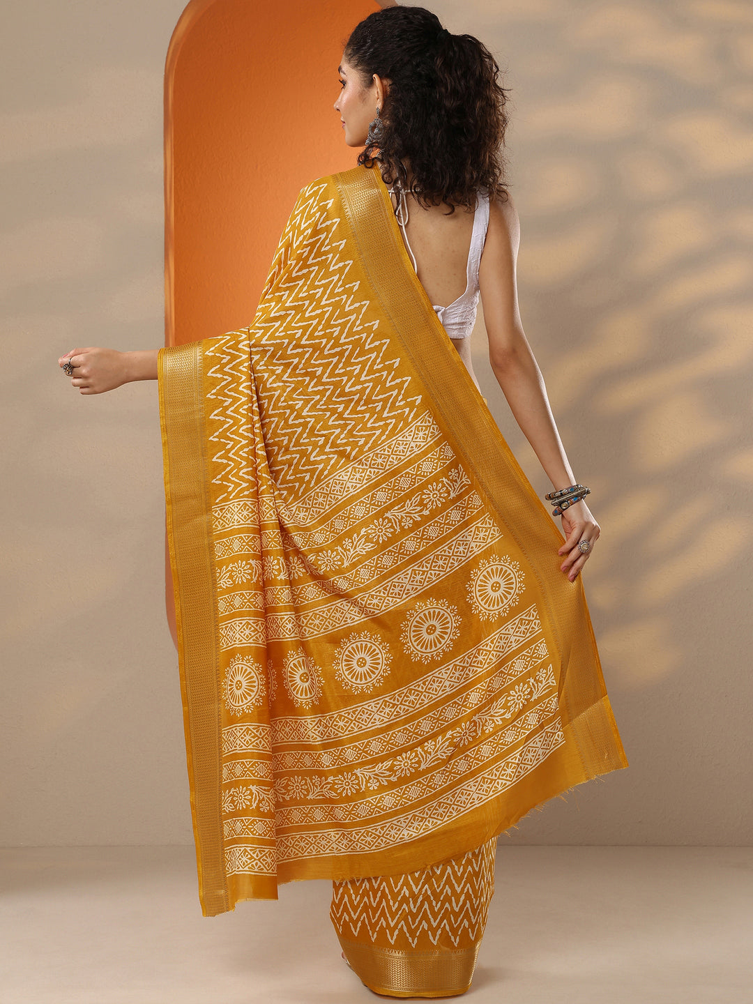  Mustard Leheriya Printed Silk Blend Saree With Unstitched Blouse Piece 