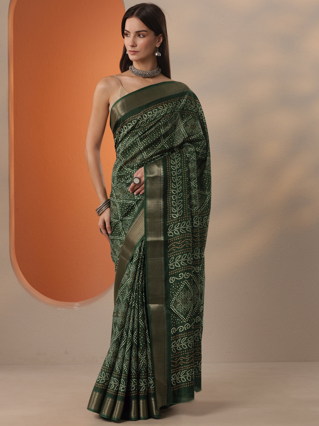  Green Bandhani Printed Silk Blend Saree With Unstitched Blouse Piece 