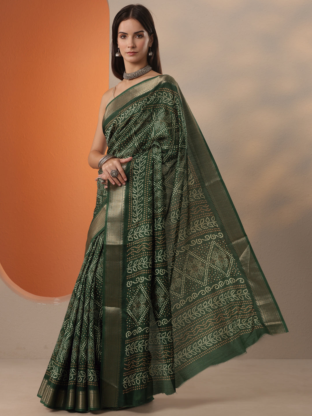  Green Bandhani Printed Silk Blend Saree With Unstitched Blouse Piece 