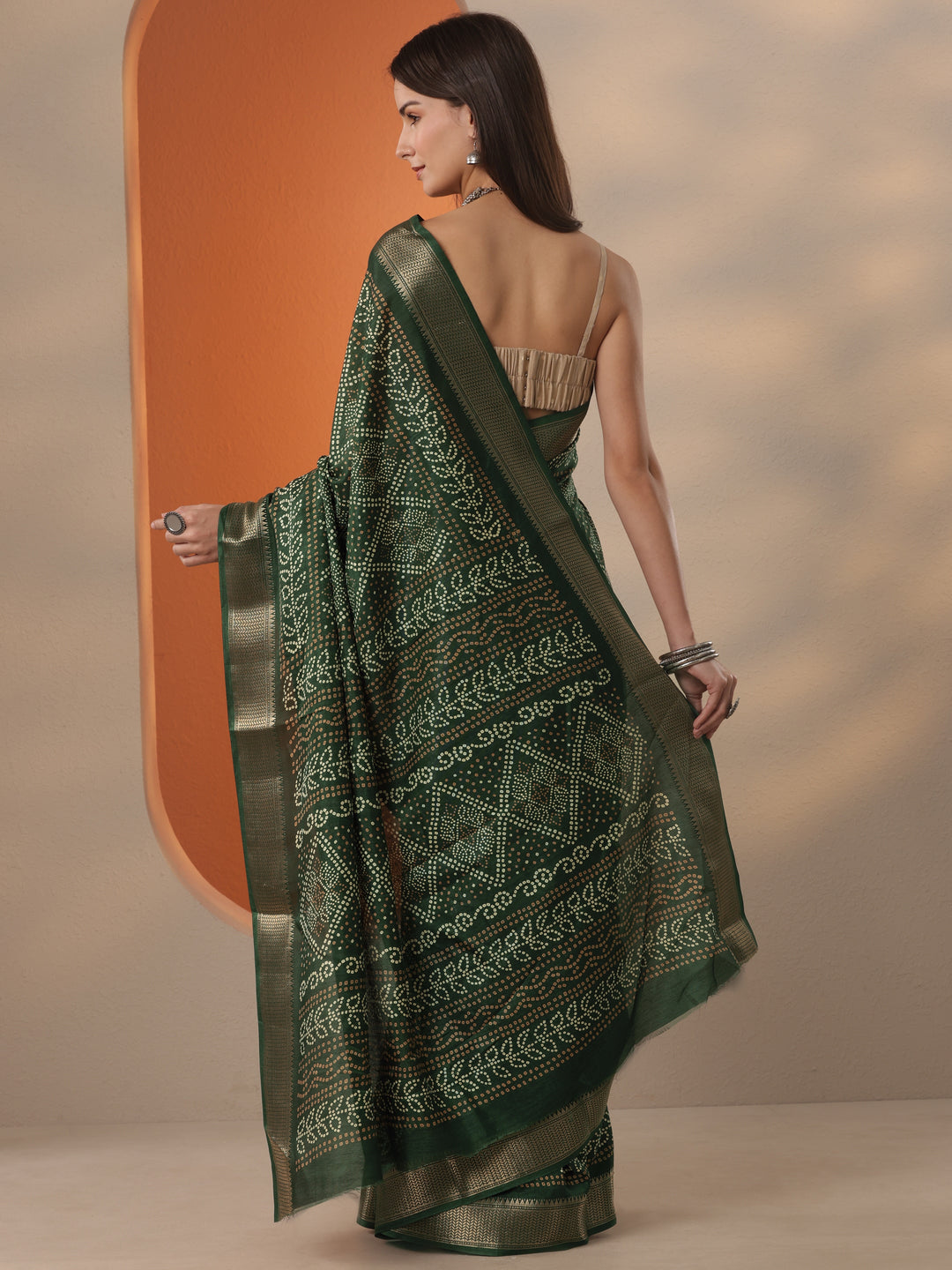  Green Bandhani Printed Silk Blend Saree With Unstitched Blouse Piece 