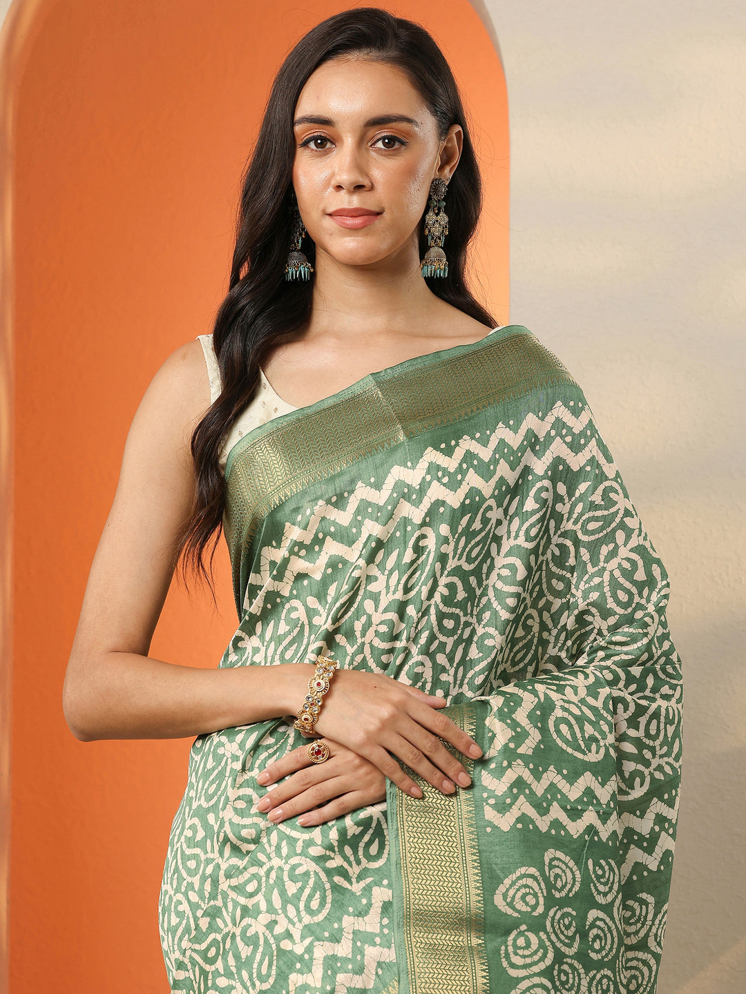  Green Batik Printed Silk Blend Saree With Unstitched Blouse Piece 