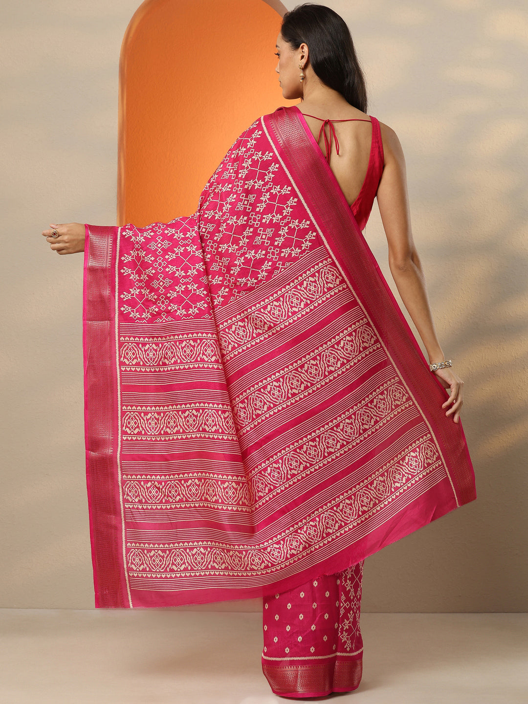  Pink Printed Silk Blend Saree With Unstitched Blouse Piece 