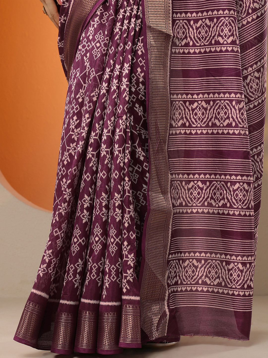  Burgundy Printed Silk Blend Saree With Unstitched Blouse Piece 
