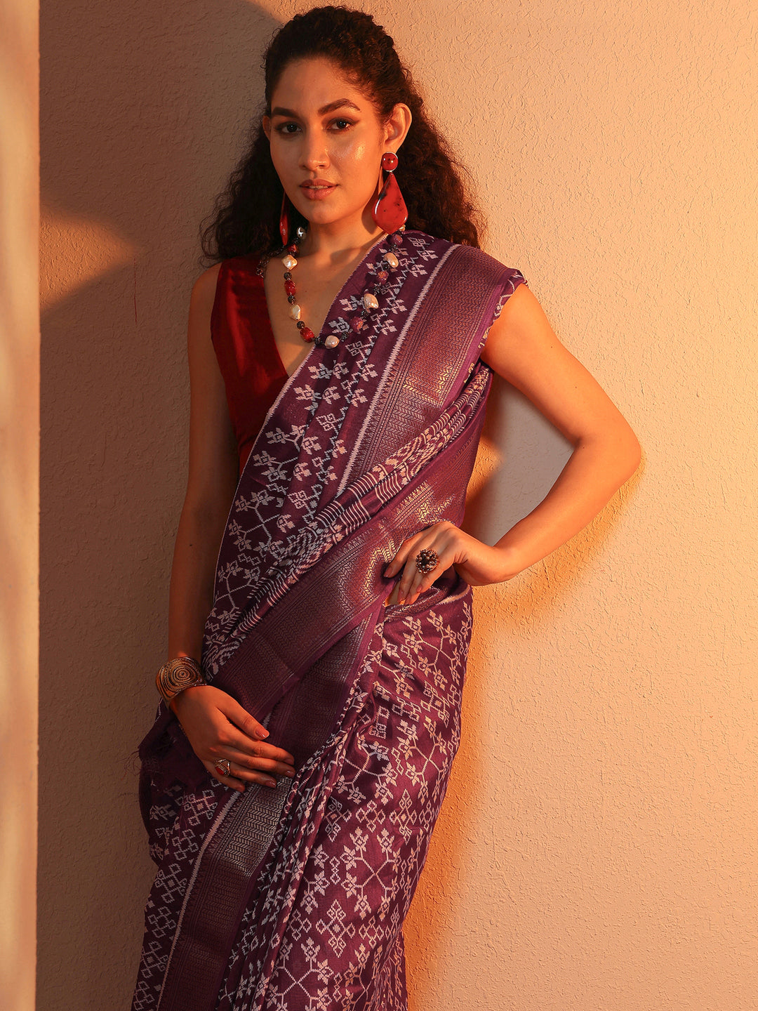 Burgundy Printed Silk Blend Saree With Unstitched Blouse Piece