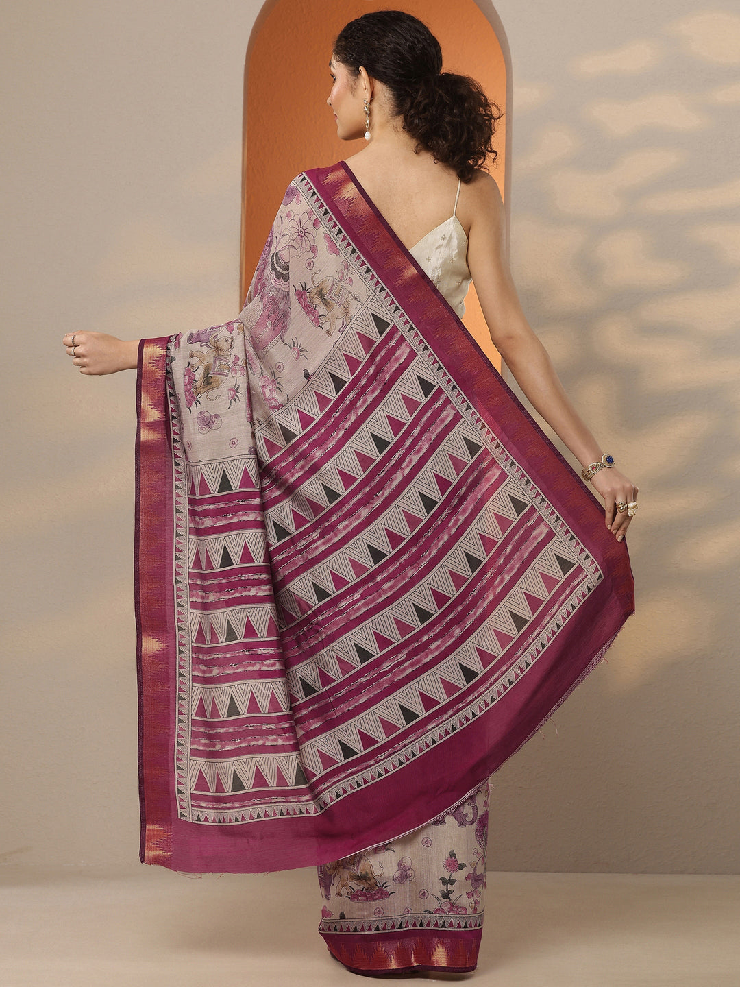  Beige Printed Silk Blend Saree With Unstitched Blouse Piece 