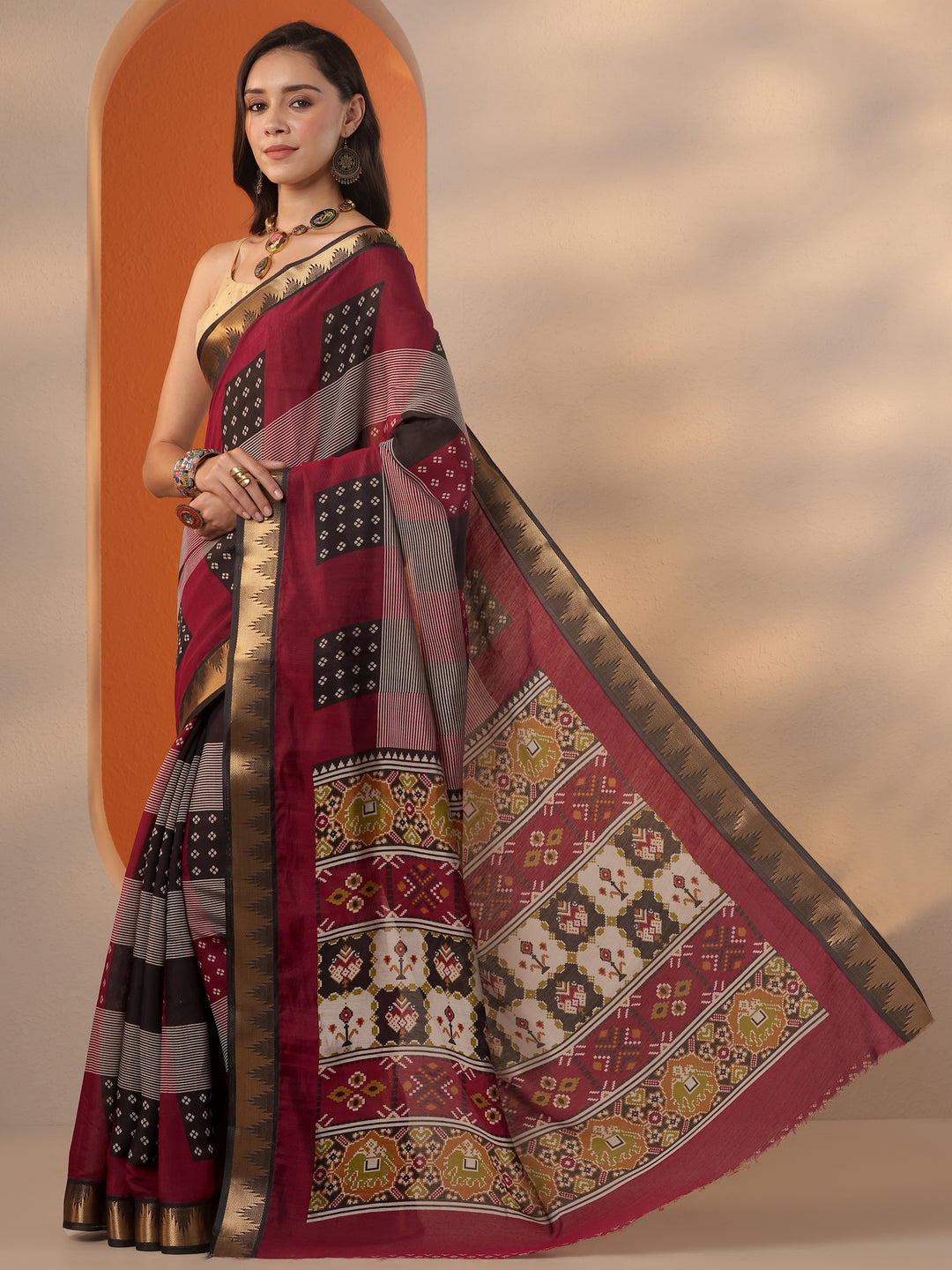 Multi Printed Silk Blend Saree With Unstitched Blouse Piece 