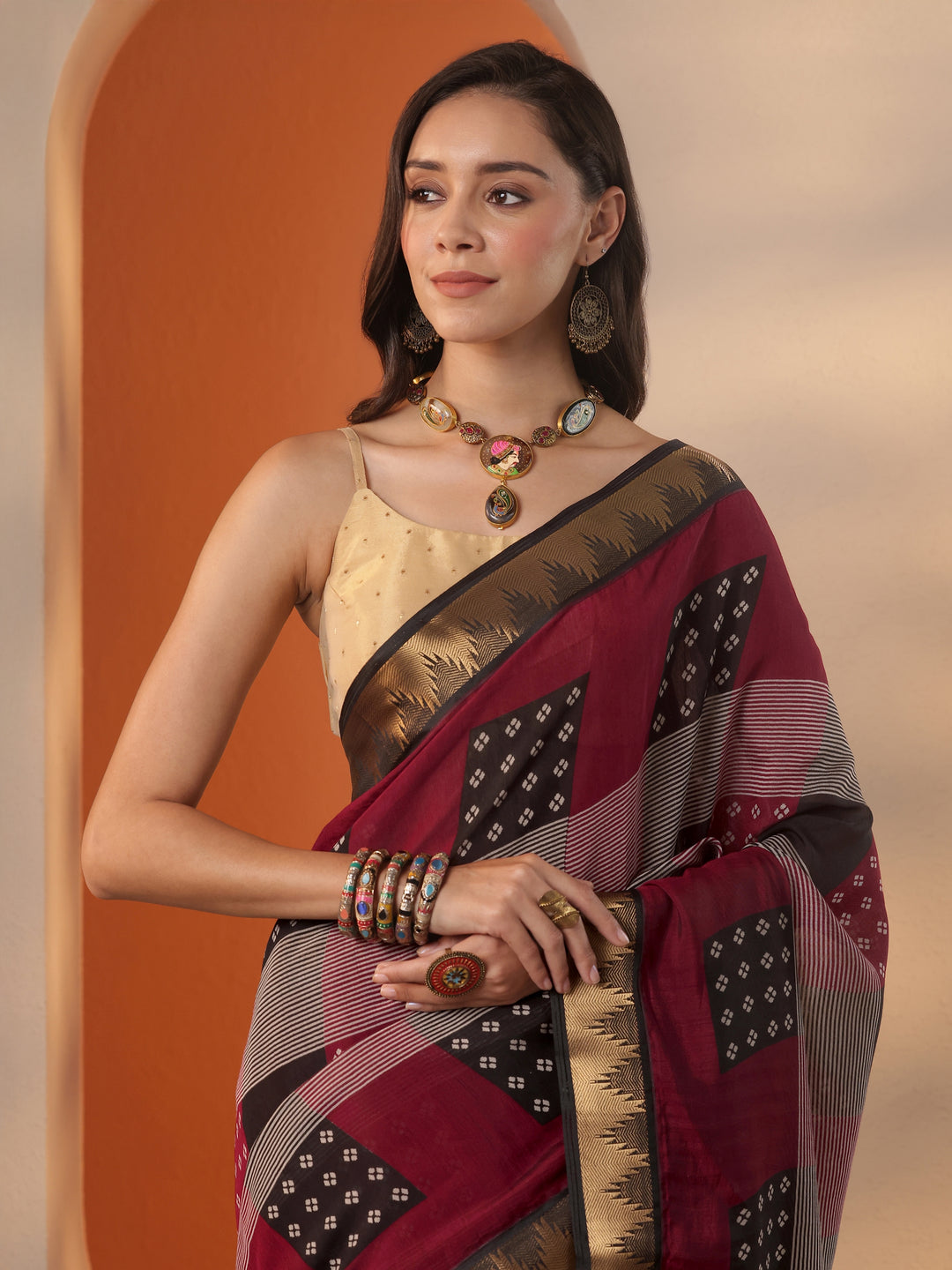  Multi Printed Silk Blend Saree With Unstitched Blouse Piece 