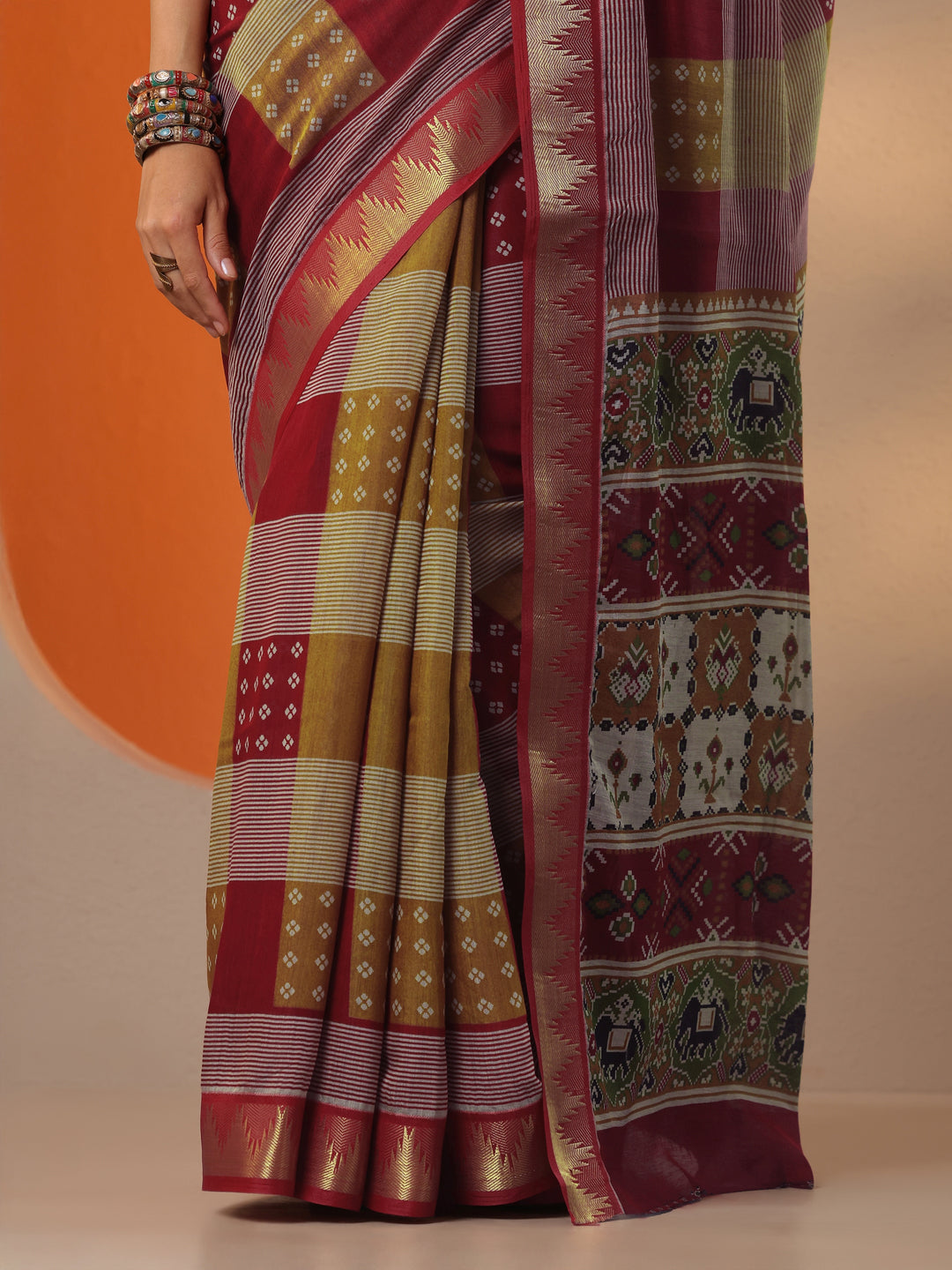  Multi Printed Silk Blend Saree With Unstitched Blouse Piece 