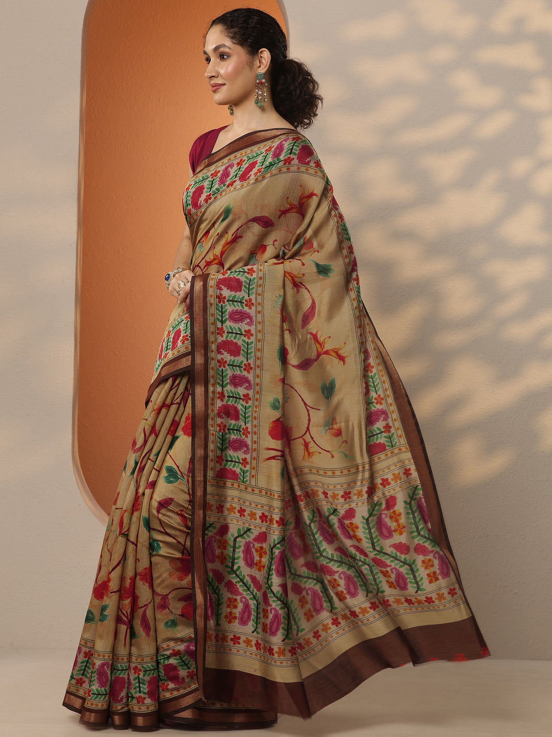  Gold Printed Silk Blend Saree With Unstitched Blouse Piece 