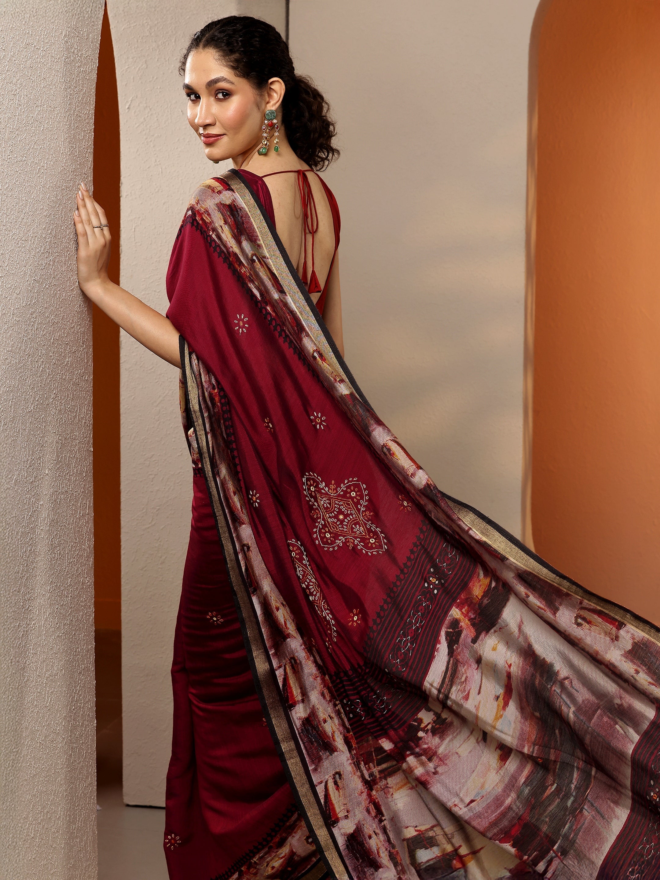 libas Maroon Printed Silk Blend Saree With Unstitched Blouse Piece-picture-31