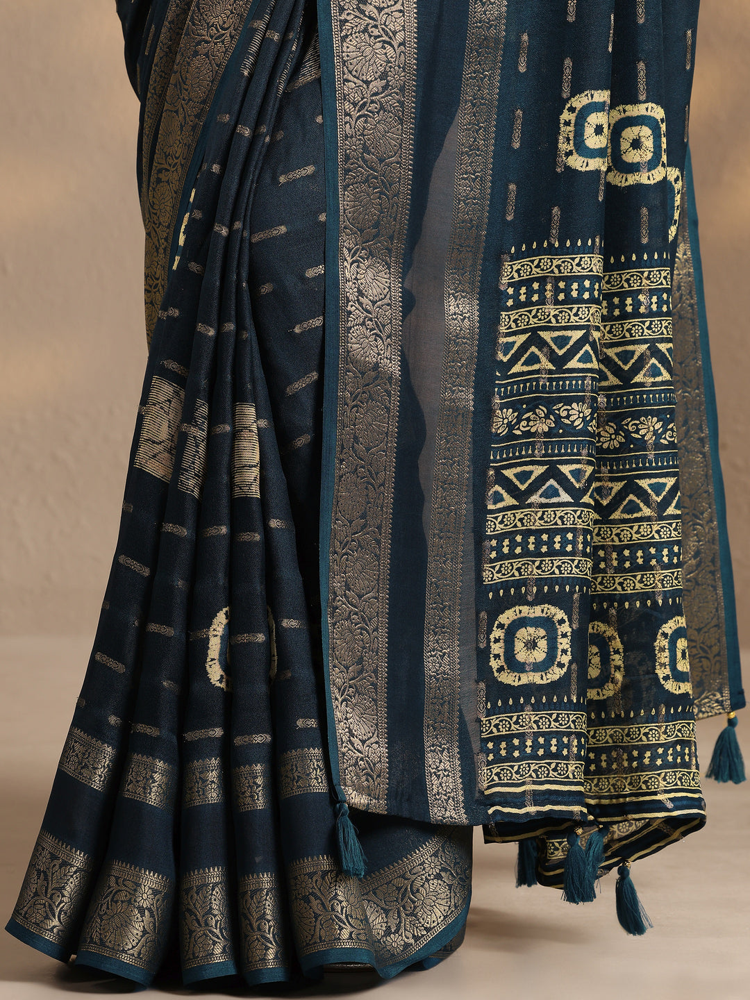  Teal Woven Design Silk Blend Saree With Unstitched Blouse Piece 
