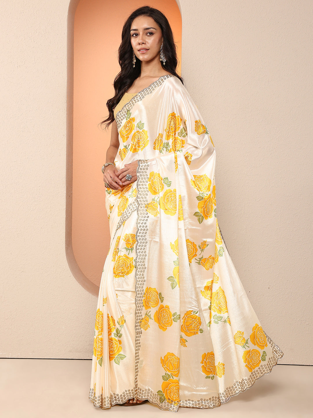 Cream Printed Crepe Saree With Unstitched Blouse Piece