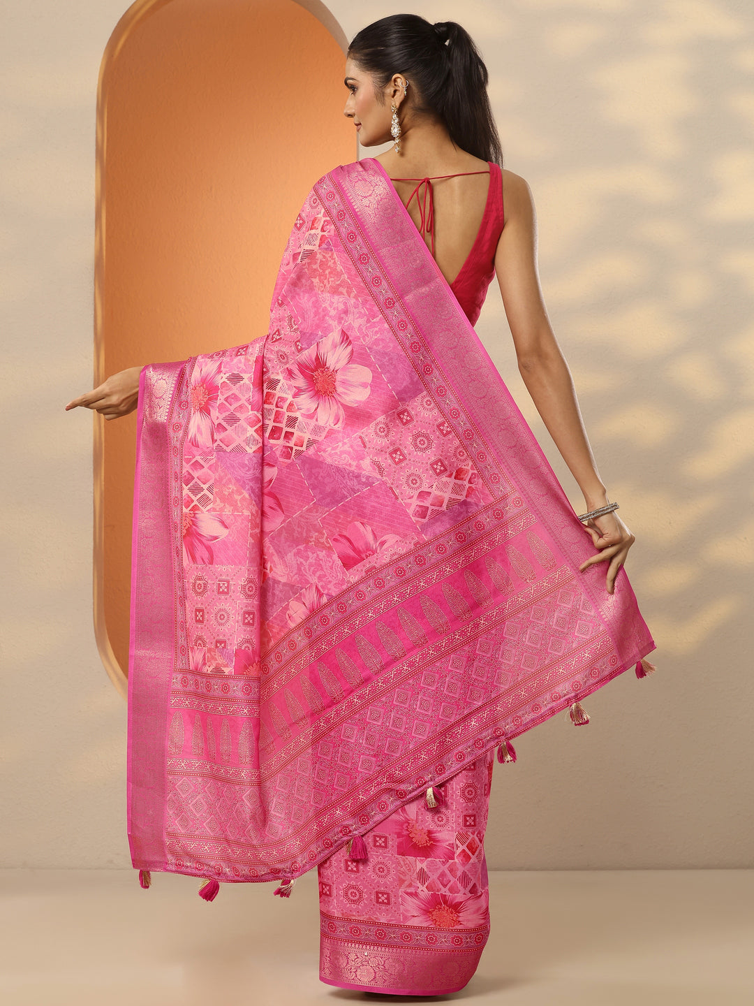  Pink Printed Silk Blend Saree With Unstitched Blouse Piece 