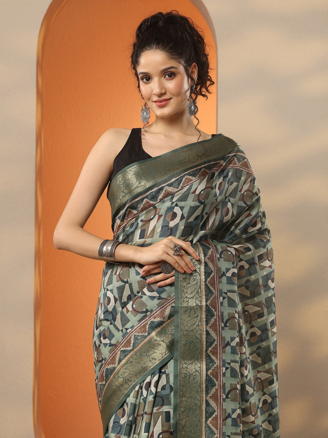  Green Printed Silk Blend Saree With Unstitched Blouse Piece 