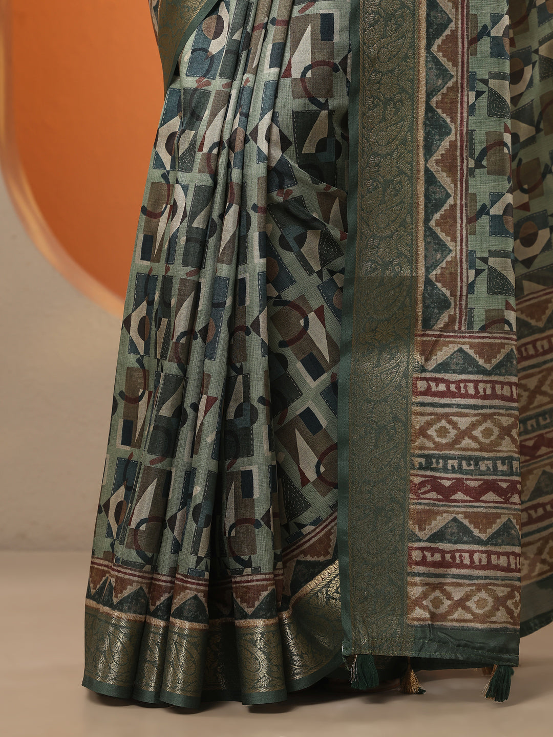  Green Printed Silk Blend Saree With Unstitched Blouse Piece 