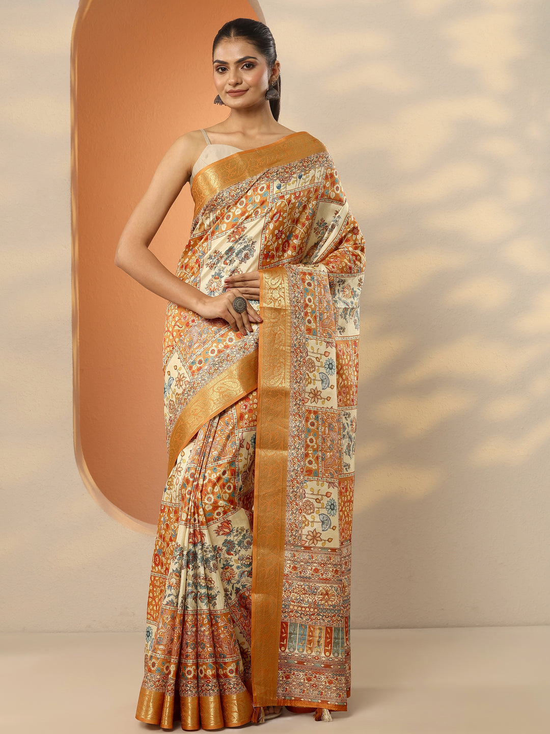  Multi Printed Silk Blend Saree With Unstitched Blouse Piece 