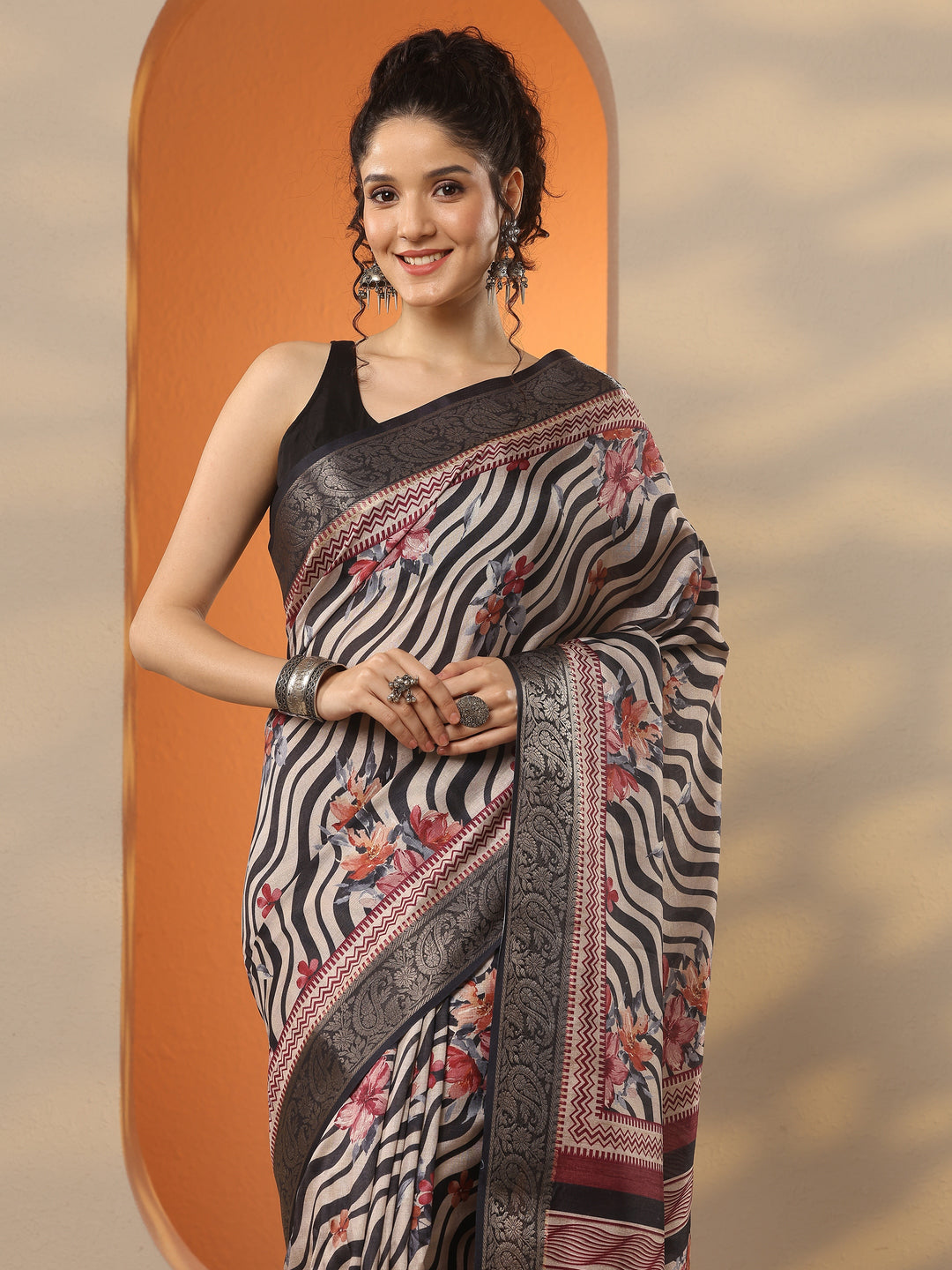  Beige Printed Silk Blend Saree With Unstitched Blouse Piece 