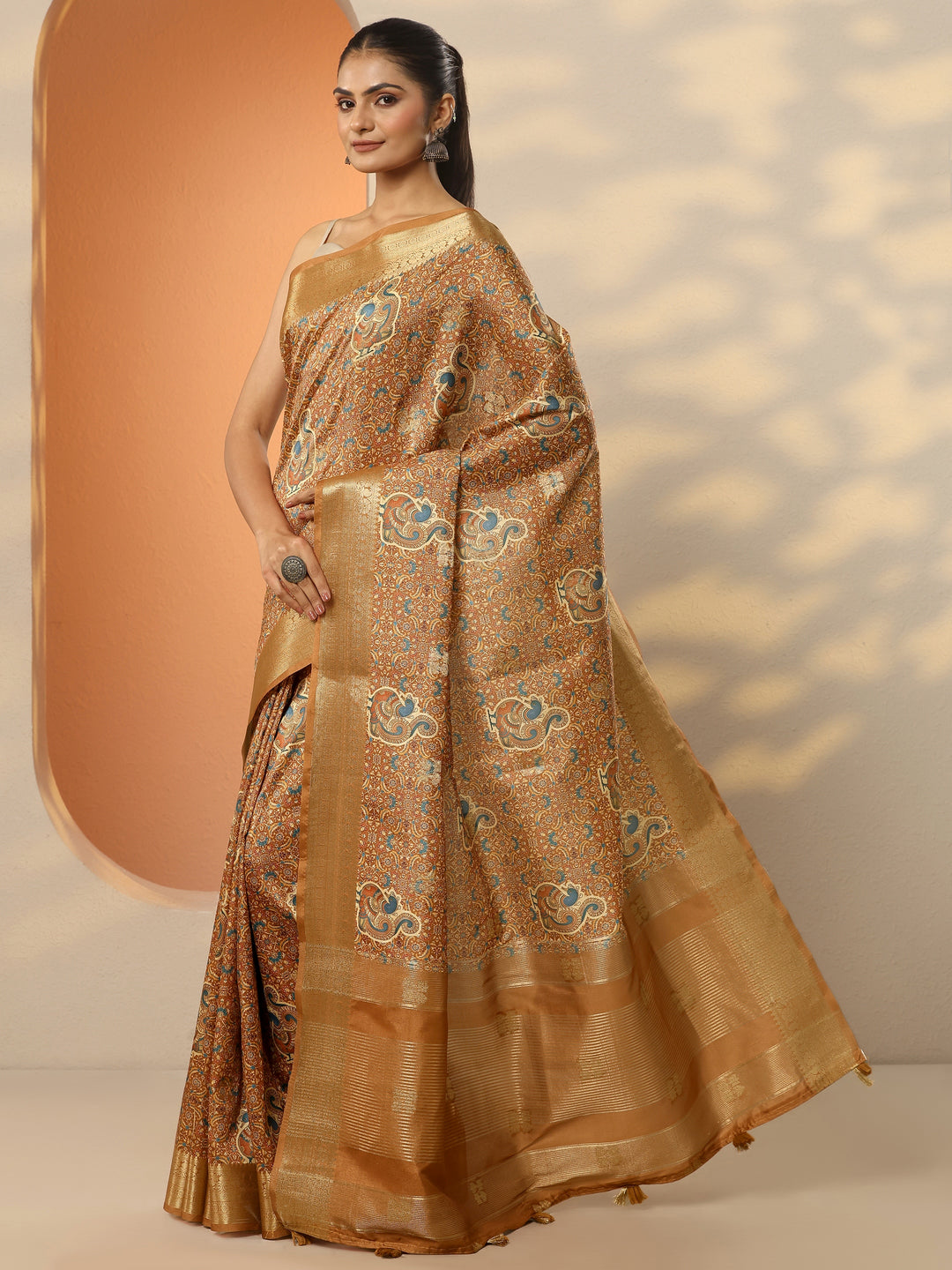  Mustard Printed Silk Blend Saree With Unstitched Blouse Piece 