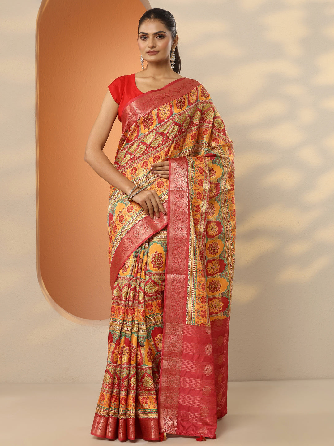  Multi Printed Silk Blend Saree With Unstitched Blouse Piece 