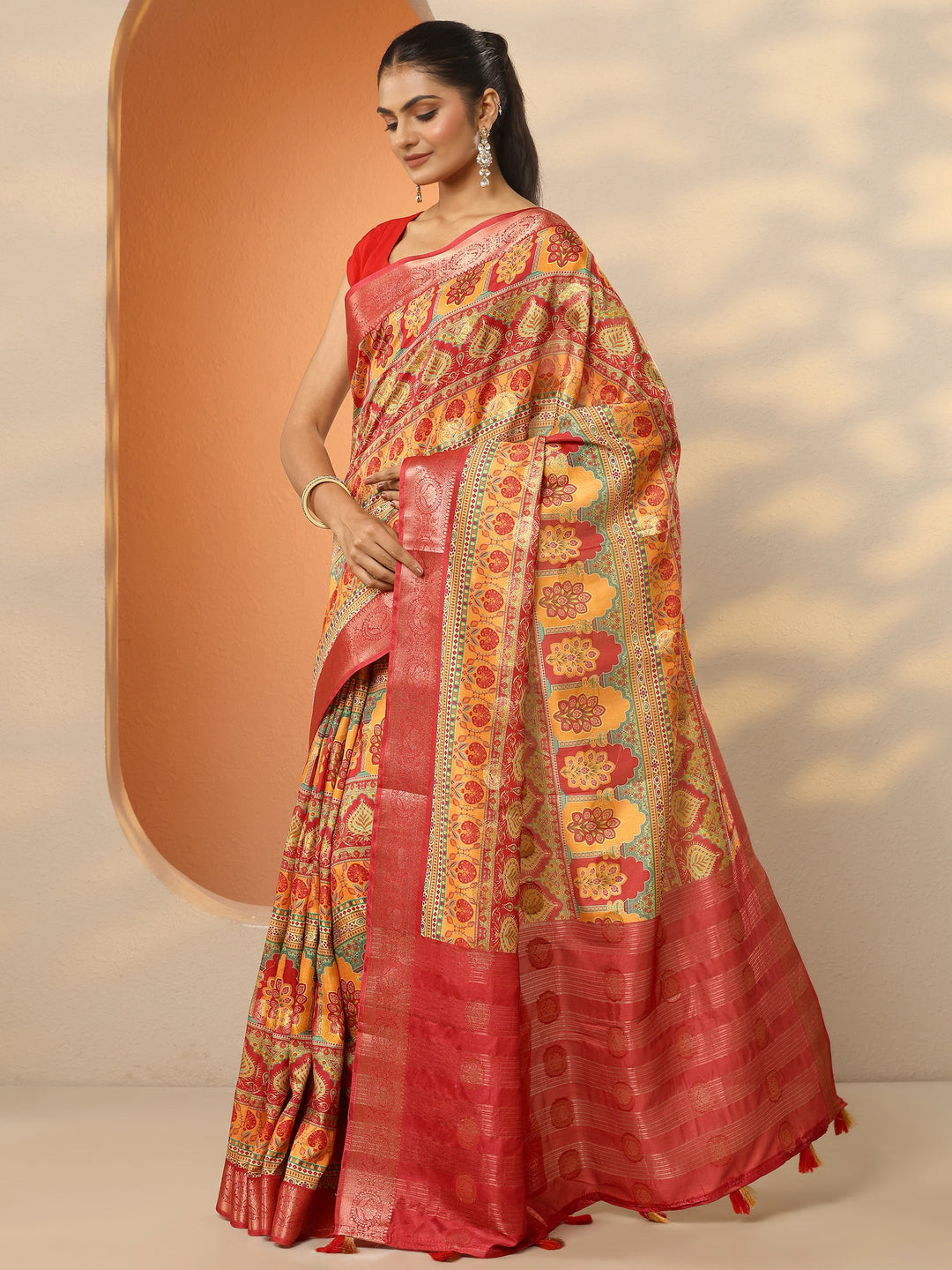  Multi Printed Silk Blend Saree With Unstitched Blouse Piece 