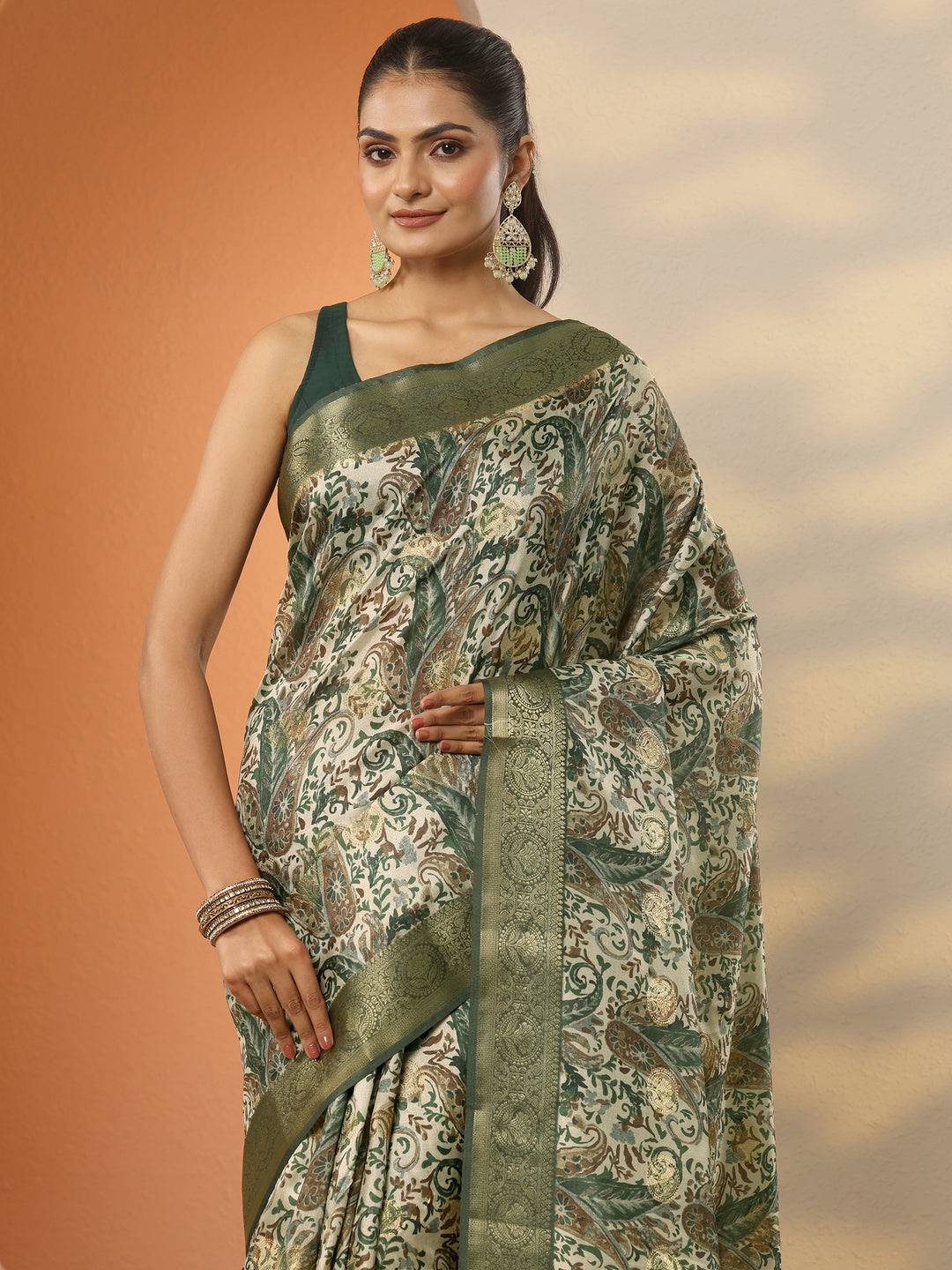  Green Printed Silk Blend Saree With Unstitched Blouse Piece 
