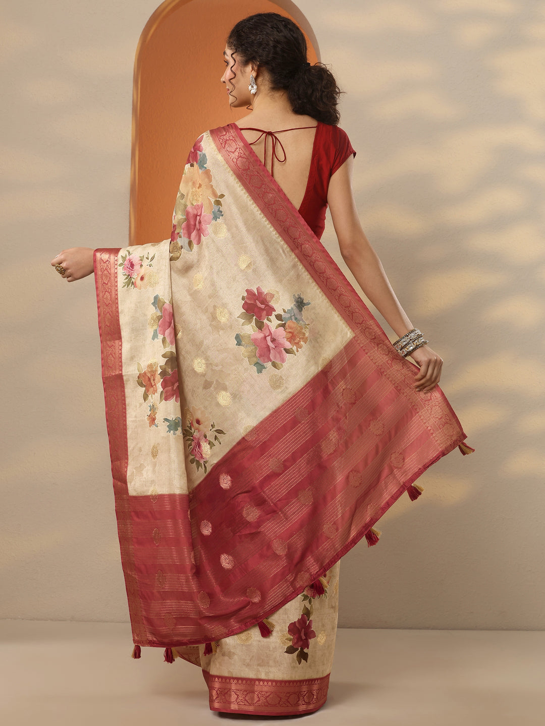  Beige Printed Silk Blend Saree With Unstitched Blouse Piece 