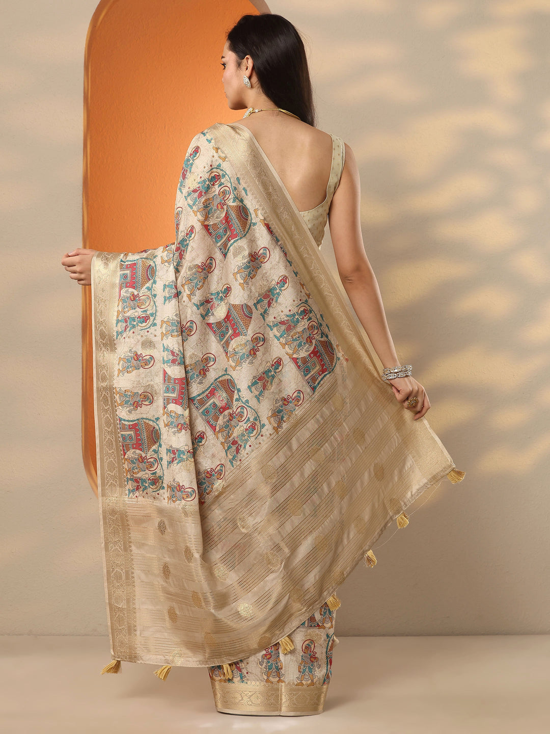  Beige Printed Silk Blend Saree With Unstitched Blouse Piece 