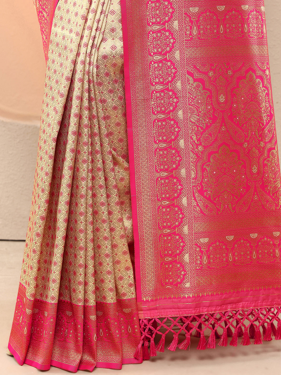 Gold Woven Design Silk Blend Saree With Unstitched Blouse Piece 