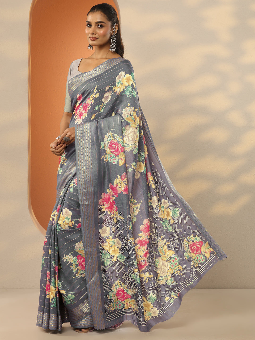  Grey Printed Silk Blend Saree With Unstitched Blouse Piece 
