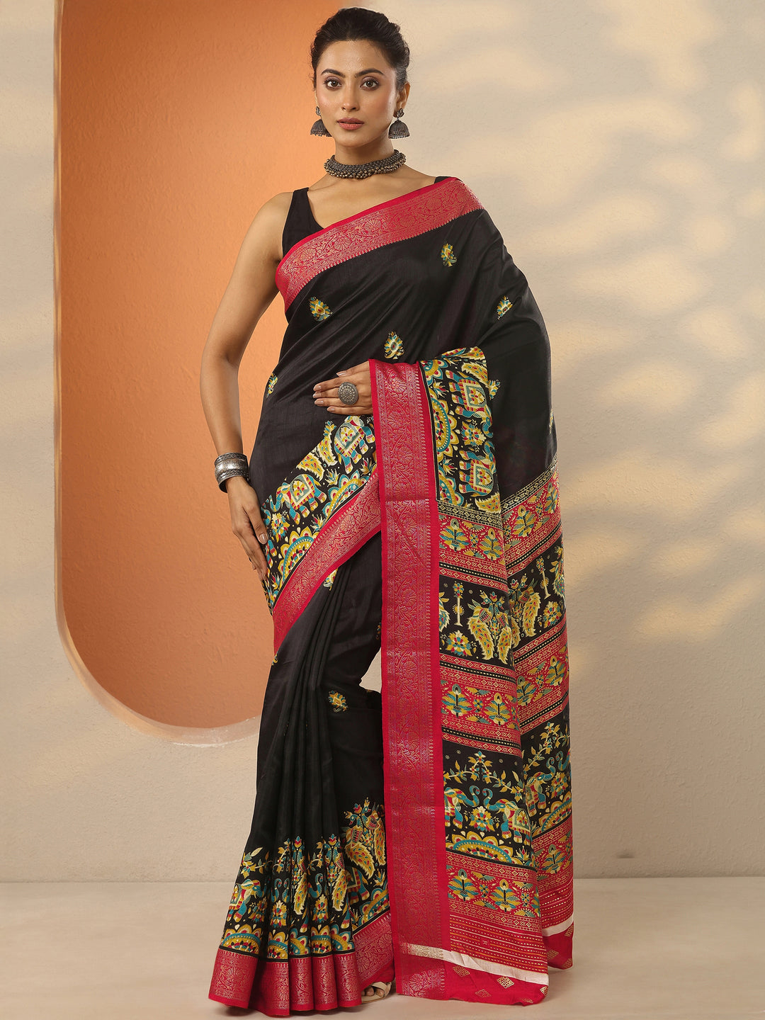  Black Printed Silk Blend Saree With Unstitched Blouse Piece 