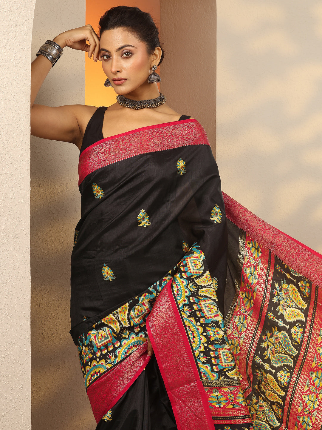  Black Printed Silk Blend Saree With Unstitched Blouse Piece 