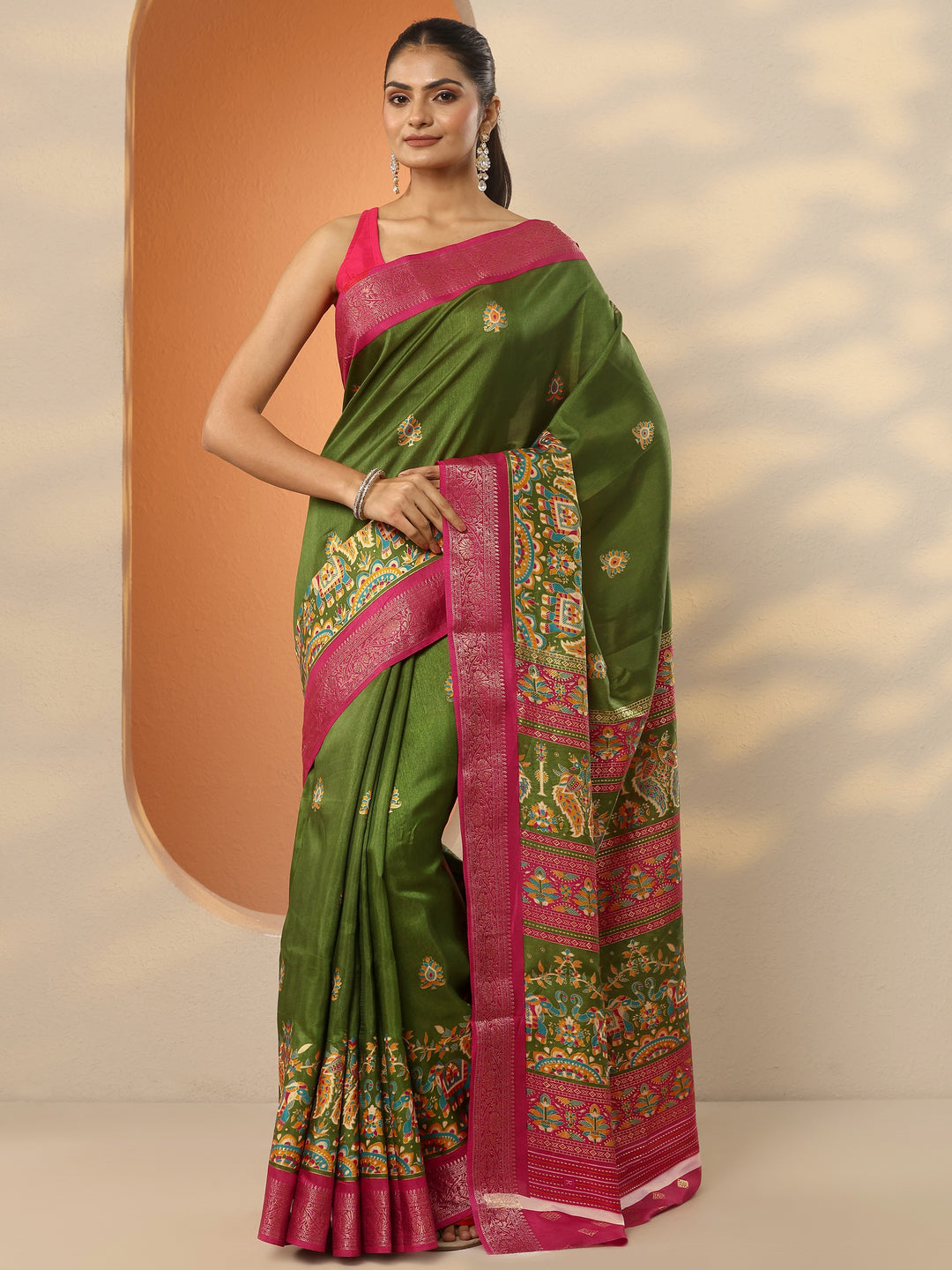  Green Printed Silk Blend Saree With Unstitched Blouse Piece 
