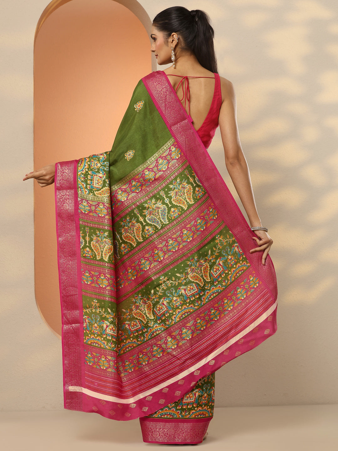  Green Printed Silk Blend Saree With Unstitched Blouse Piece 