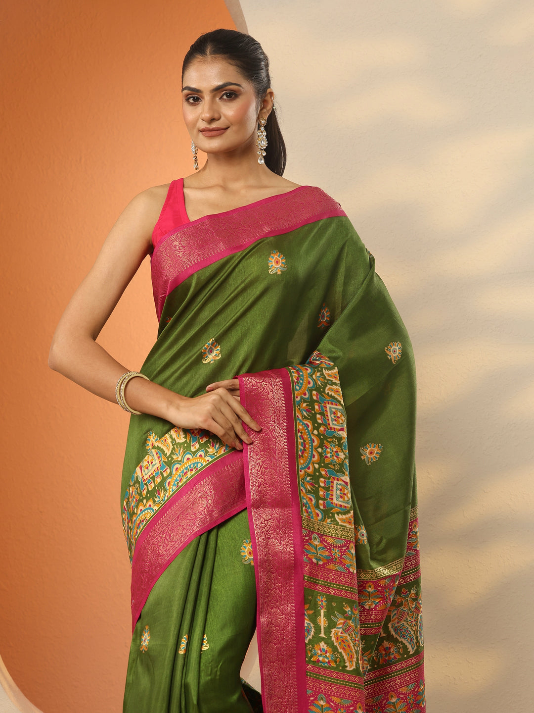  Green Printed Silk Blend Saree With Unstitched Blouse Piece 